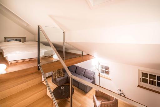 Lake Side Location Bellevue - Housity
