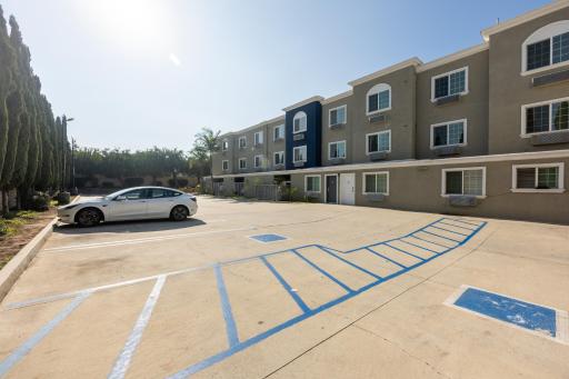 Torrance Inn LAX Airport Area - Housity