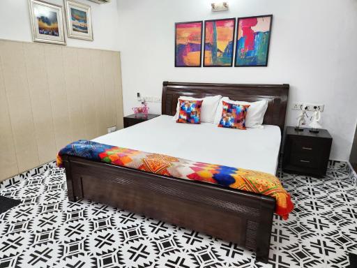 Spacious 1BHK Prime Location with 2 restrooms 5 - Housity