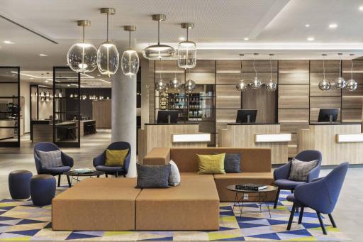 Courtyard by Marriott Hamburg City - Housity