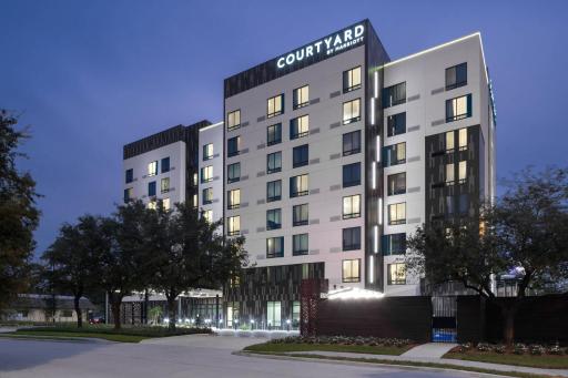Courtyard by Marriott Houston Heights/I-10 - Housity
