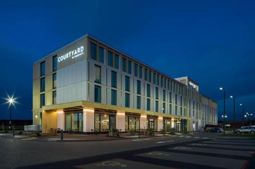 Courtyard by Marriott Inverness Airport - Housity