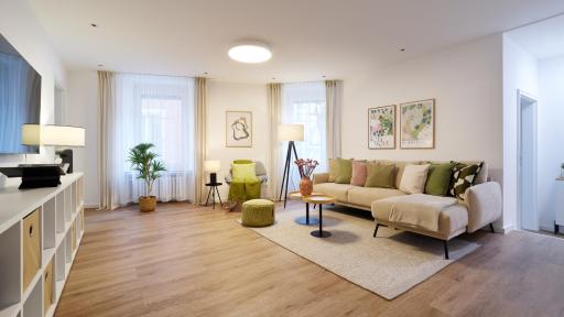 BG Living & Hosting - Stilvolle Ferienwohnung im Zentrum von Wittlich - 2 Schlafzimmer, Netflix, Waschmaschine, bis 4 Personen - Housity
