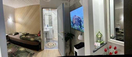 Renthouse Guest Apartment ADEELE - Housity