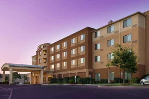 Courtyard by Marriott San Antonio Lackland - Housity
