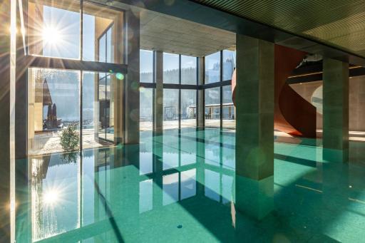 Gold Palace Wellness & Spa - Housity