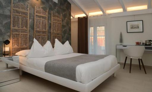 ROOMS,REGGIO AFFITTACAMERE con Bagno Privato, TV, Clima , Wi-Fi - Housity