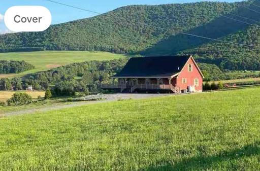 CatskillsChalet/WIFI/SKIING/Fireplace/King Bed - Housity