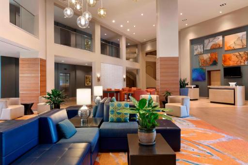 Delta Hotels by Marriott Anaheim Garden Grove - Housity