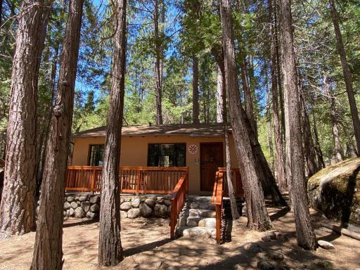 Whispering Pines - Housity