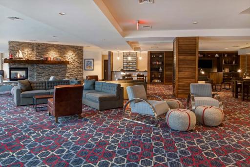 Four Points by Sheraton Peoria - Housity