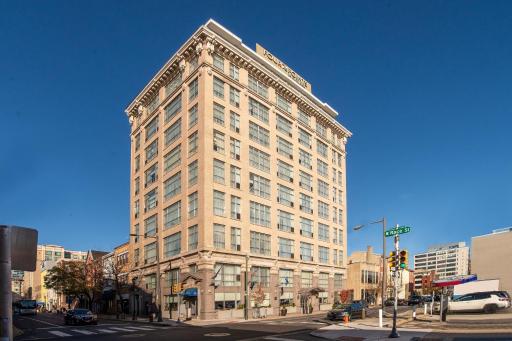 Four Points Philadelphia City Center - Housity