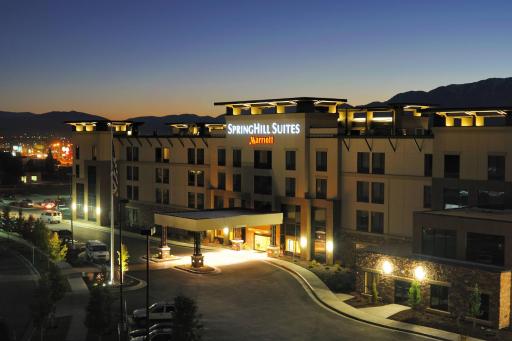 SpringHill Suites by Marriott Logan - Housity