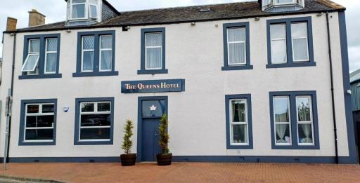 The Queens Hotel - Housity