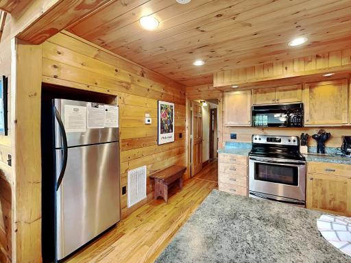 Mountain Treasure - Housity