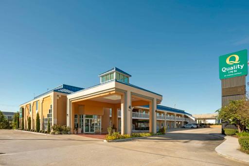 Quality Inn - Housity