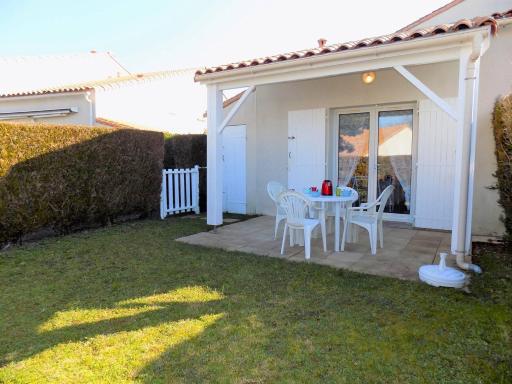 Saint Palais sur Mer - ADORABLE VILLA en résidence avec PISCINE COLLECTIVE - Housity