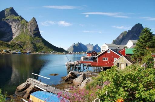 Reine Retro Villa - Cozy Villa With a Fantastic View - Housity
