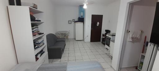 Flat no centro de pindamonhangaba - Housity