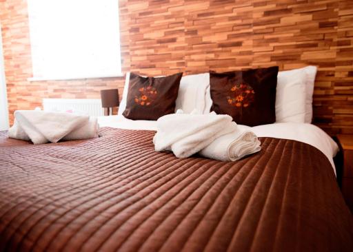 Three Bridges B & B - Gatwick - Housity