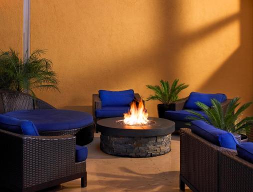 Sheraton Agoura Hills Hotel - Housity