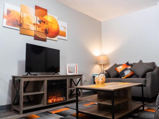 Stay Pittsburgh - Housity