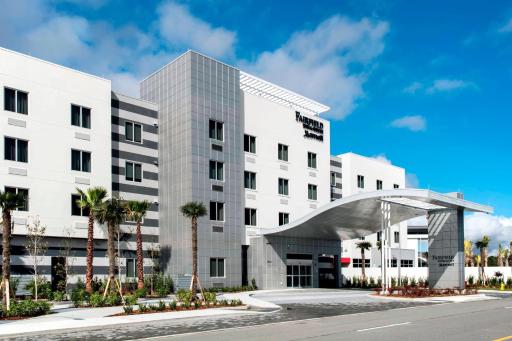 Fairfield Inn & Suites by Marriott Daytona Beach Speedway/Airport - Housity