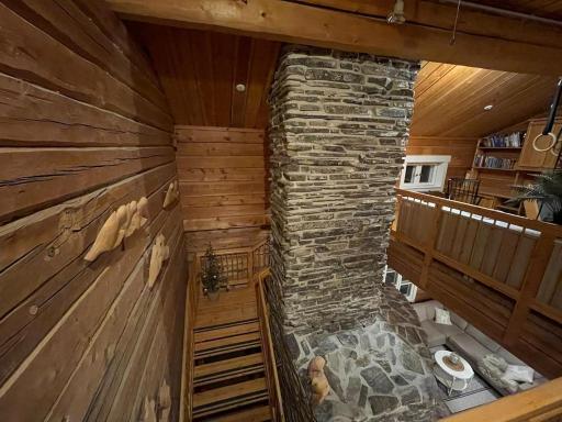 Beachfront · Private Beach Arctic house - Housity