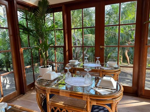 Palm Beach Bed & Breakfast - Housity