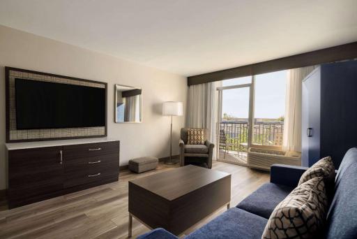 Wyndham Phoenix Airport - Tempe - Housity
