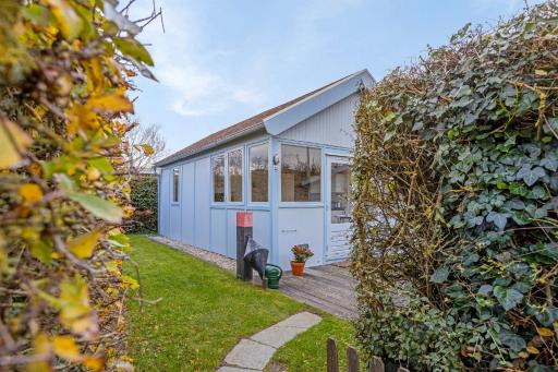 Vakantiehuisje in Ouddorp dichtbij het strand - Housity