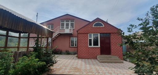 Moreni Guest House - Housity