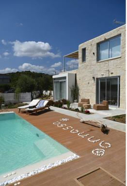 Annassa Suites - Housity