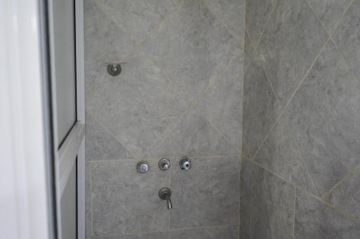 Eirú Hostel - Housity