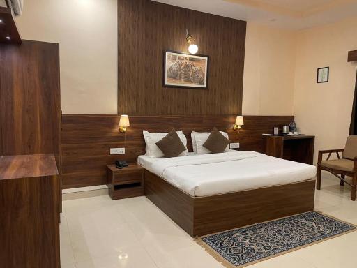 House M Lodge - Housity