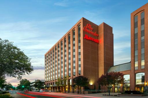 The Lincoln Marriott Cornhusker Hotel - Housity
