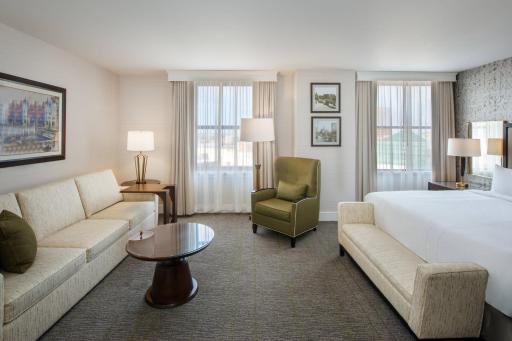 Marriott Syracuse Downtown - Housity