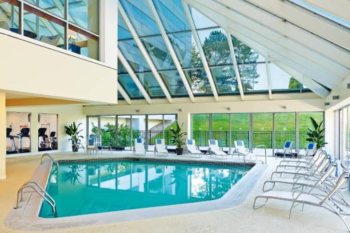 Sheraton Detroit Novi - Housity