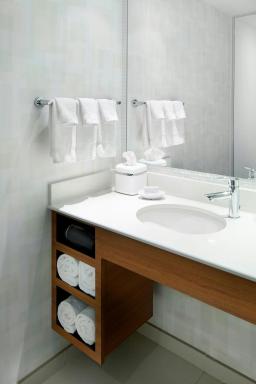 SpringHill Suites by Marriott Pittsburgh Bakery Square - Housity