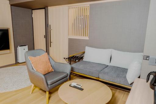 Kyoto Pleasant Hotel - Housity