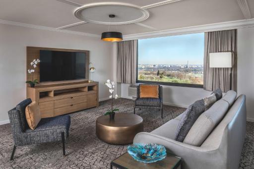 Sheraton Pentagon City - Housity