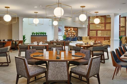 Sheraton Portland Airport Hotel - Housity