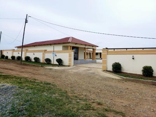 Sweetwaters Guest House - Housity