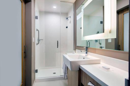 SpringHill Suites by Marriott Miami Doral - Housity