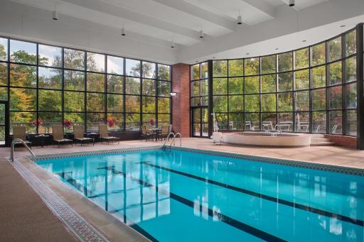 Sheraton Suites Akron Cuyahoga Falls - Housity
