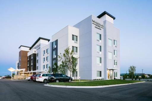 TownePlace Suites by Marriott Kansas City Airport - Housity