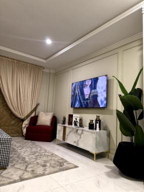 Luxury Studio Apartment Bahria Town - Housity