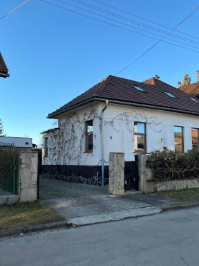 Mikulas Guest House - Housity