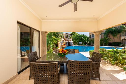 Sunrise 1- 3 Bedroom Poolside Condo - Housity