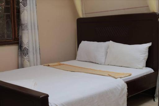 Green Gardens Busia Hotel - Housity